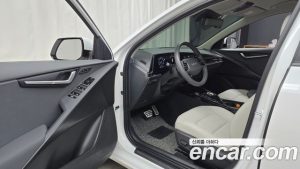Kia Niro Signature 2025 года из Южной Кореи