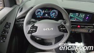 Kia Niro Signature 2025 года из Южной Кореи