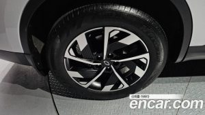 Renault-KoreaSamsung QM6 Quest 2.0 LPe LE 2WD 2024 года из Южной Кореи