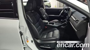 Renault-KoreaSamsung QM6 Quest 2.0 LPe LE 2WD 2024 года из Южной Кореи