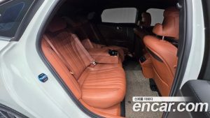 Kia K8 Signature 2025 года из Южной Кореи