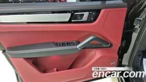 Porsche Cayenne 3.0 2023 года из Южной Кореи