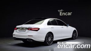 Mercedes-Benz E-Class E350 4MATIC AMG Line 2023 года из Южной Кореи