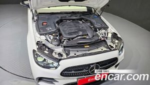 Mercedes-Benz E-Class E350 4MATIC AMG Line 2023 года из Южной Кореи