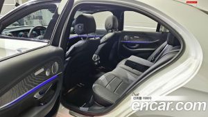 Mercedes-Benz E-Class E350 4MATIC AMG Line 2023 года из Южной Кореи