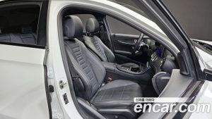 Mercedes-Benz E-Class E350 4MATIC AMG Line 2023 года из Южной Кореи