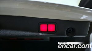 Mercedes-Benz E-Class E350 4MATIC AMG Line 2023 года из Южной Кореи