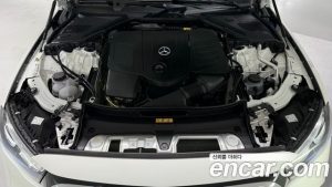 Mercedes-Benz E-Class E200 Avantgarde 2025 года из Южной Кореи