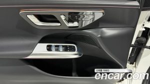 Mercedes-Benz E-Class E200 Avantgarde 2025 года из Южной Кореи