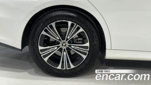 Mercedes-Benz E-Class E200 Avantgarde 2025 года из Южной Кореи