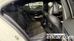 Mercedes-Benz E-Class E300 4MATIC AMG Line 2024 года из Южной Кореи