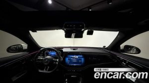 Mercedes-Benz E-Class E300 4MATIC AMG Line 2024 года из Южной Кореи