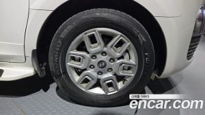 Hyundai Staria HEV 1.6 Wagon 5 2025 года из Южной Кореи