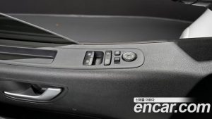 Hyundai Staria HEV 1.6 Wagon 5 2025 года из Южной Кореи