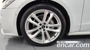 Audi A7 45 TDI 4WD Premium 2023 года из Южной Кореи