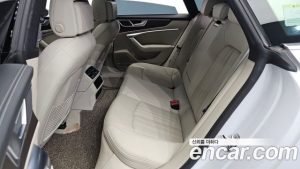 Audi A7 45 TDI 4WD Premium 2023 года из Южной Кореи