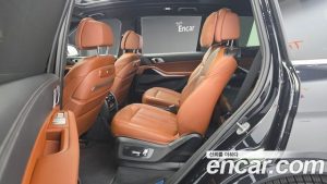 BMW X7 xDrive 40d M Sport 6 2024 года из Южной Кореи
