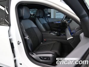 BMW 5-Series 530e M Sport 2025 года из Южной Кореи