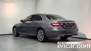 Mercedes-Benz E-Class E300e 4MATIC Exclusive 2023 года из Южной Кореи