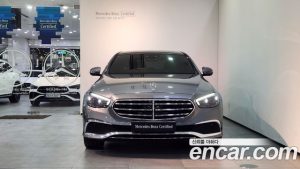 Mercedes-Benz E-Class E300e 4MATIC Exclusive 2023 года из Южной Кореи