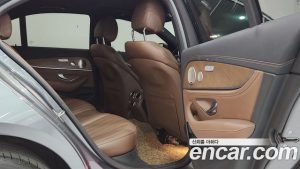 Mercedes-Benz E-Class E300e 4MATIC Exclusive 2023 года из Южной Кореи