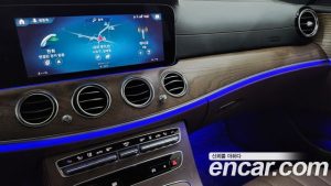 Mercedes-Benz E-Class E300e 4MATIC Exclusive 2023 года из Южной Кореи