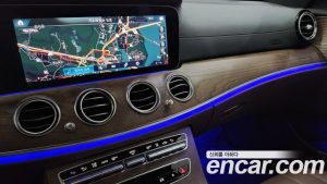 Mercedes-Benz E-Class E300e 4MATIC Exclusive 2023 года из Южной Кореи