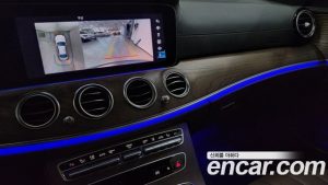 Mercedes-Benz E-Class E300e 4MATIC Exclusive 2023 года из Южной Кореи