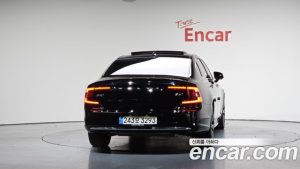 Volvo S90 B6 AWD ULTIMATE Bright 2023 года из Южной Кореи