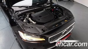 Volvo S90 B6 AWD ULTIMATE Bright 2023 года из Южной Кореи