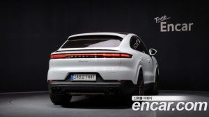Porsche Cayenne 3.0 Coupe 2024 года из Южной Кореи