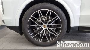 Porsche Cayenne 3.0 Coupe 2024 года из Южной Кореи