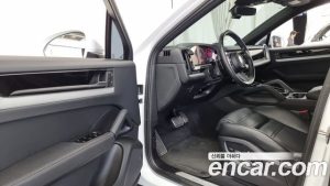 Porsche Cayenne 3.0 Coupe 2024 года из Южной Кореи