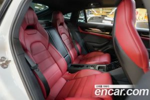 Porsche Panamera 2.9 AWD 2024 года из Южной Кореи