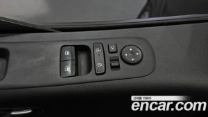 Hyundai Staria HEV 1.6 Tourer 9-Seater 2025 года из Южной Кореи