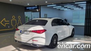 Mercedes-Benz C-Class C300 4MATIC Avantgarde 2024 года из Южной Кореи