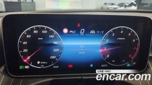Mercedes-Benz C-Class C300 4MATIC Avantgarde 2024 года из Южной Кореи