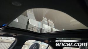Mercedes-Benz C-Class C300 4MATIC Avantgarde 2024 года из Южной Кореи