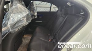 Mercedes-Benz C-Class C300 4MATIC Avantgarde 2024 года из Южной Кореи