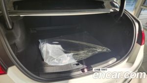 Mercedes-Benz C-Class C300 4MATIC Avantgarde 2024 года из Южной Кореи
