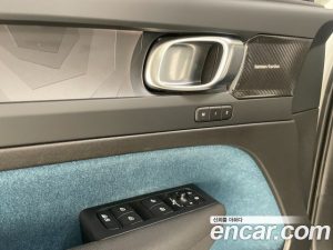 Volvo C40 Twin ULTIMATE 2024 года из Южной Кореи