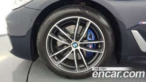 BMW 5-Series 520i M Sport 2023 года из Южной Кореи