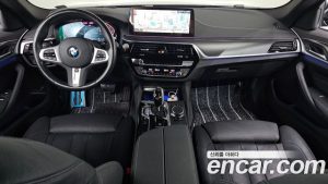 BMW 5-Series 520i M Sport 2023 года из Южной Кореи