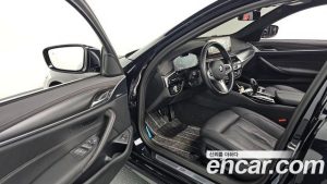 BMW 5-Series 520i M Sport 2023 года из Южной Кореи