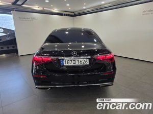 Mercedes-Benz S-Class S500L 4MATIC 2023 года из Южной Кореи