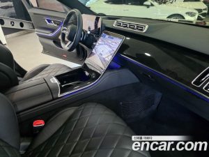 Mercedes-Benz S-Class S500L 4MATIC 2023 года из Южной Кореи