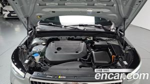 Volvo XC40 B4 Ultra Bright 2025 года из Южной Кореи