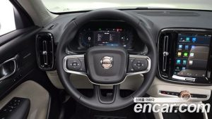 Volvo XC40 B4 Ultra Bright 2025 года из Южной Кореи