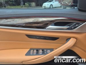 BMW 5-Series 520i Luxury 2023 года из Южной Кореи