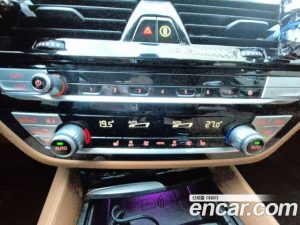 BMW 5-Series 520i Luxury 2023 года из Южной Кореи